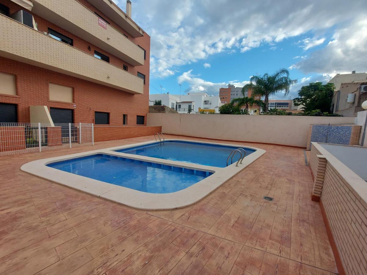 Apartamento En Residencial Con Piscina エル・カンページョ エクステリア 写真